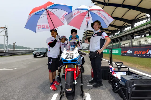 Carlsen Solis Completes Rigorous ARRC Round 5 at Sepang International Circuit
