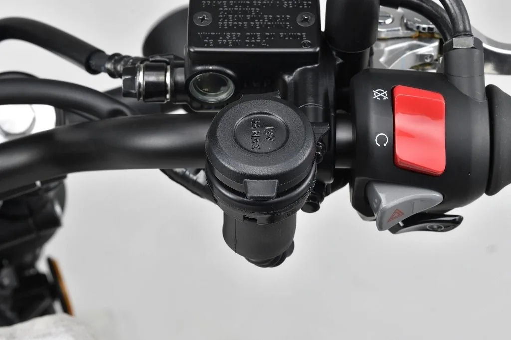 CL500 ACCESSORY SOCKET