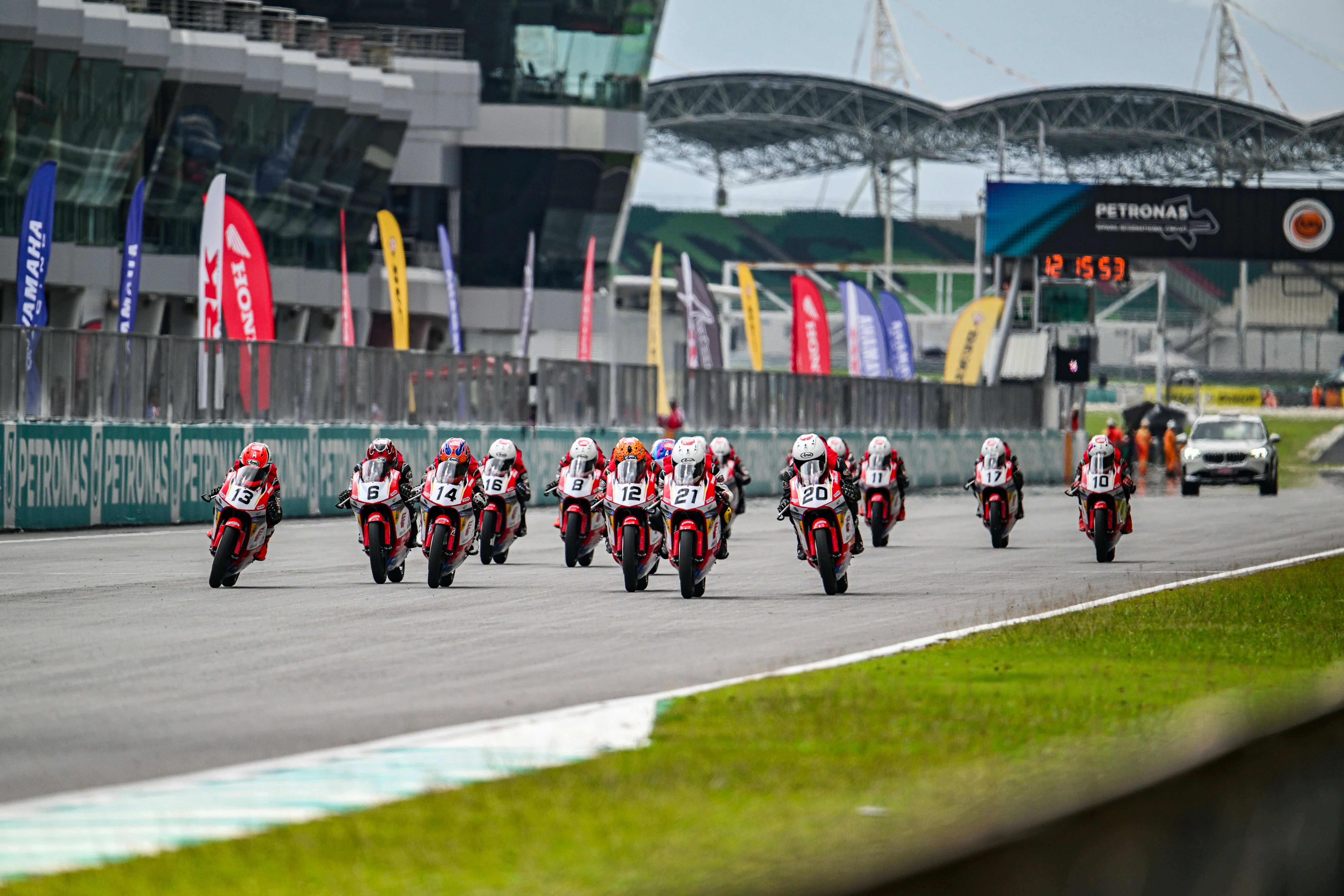 Carlsen Solis and Ronald Galzote Continue their International Journey at Honda Thailand Talent Cup Round 2.