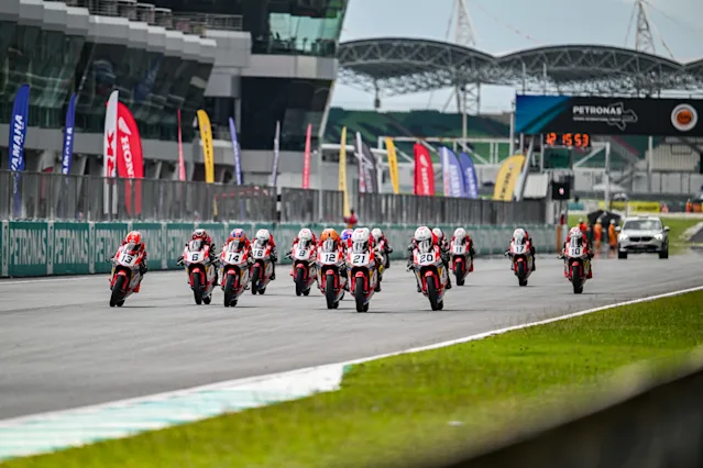 Carlsen Solis and Ronald Galzote Continue their International Journey at Honda Thailand Talent Cup Round 2.