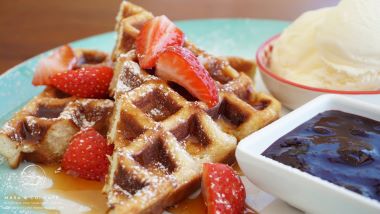 Masa Cafe Breakfast Waffles