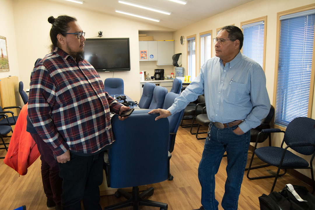 How Damien Eagle Bear tells the whole story on “#skoden” and community-driven filmmaking