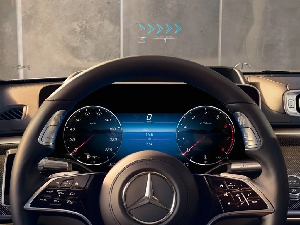 Mercedes: S Limousine Interieur MBUX