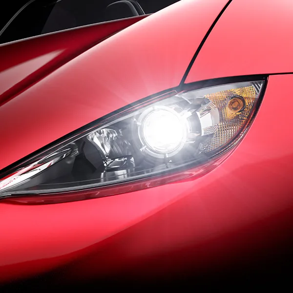 Mazda-MX5-Verbrenner-Exterieur-Scheinwerfer