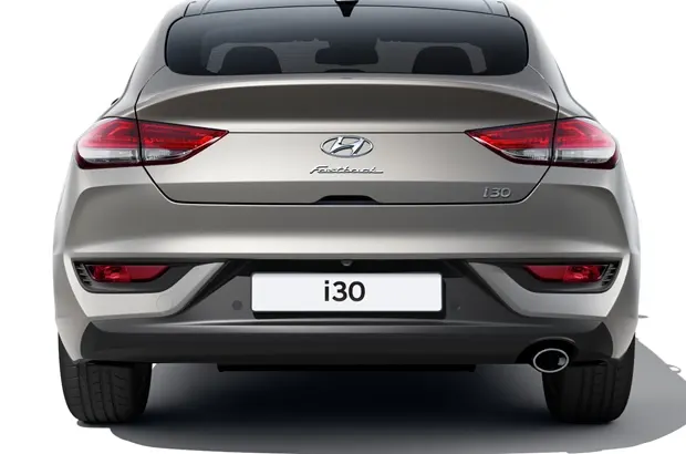 Hyundai-i30-Fastback-Exterieur-Heck