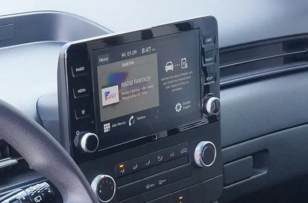 Hyundai-Staria-Transporter-Interieur-Touchscreen