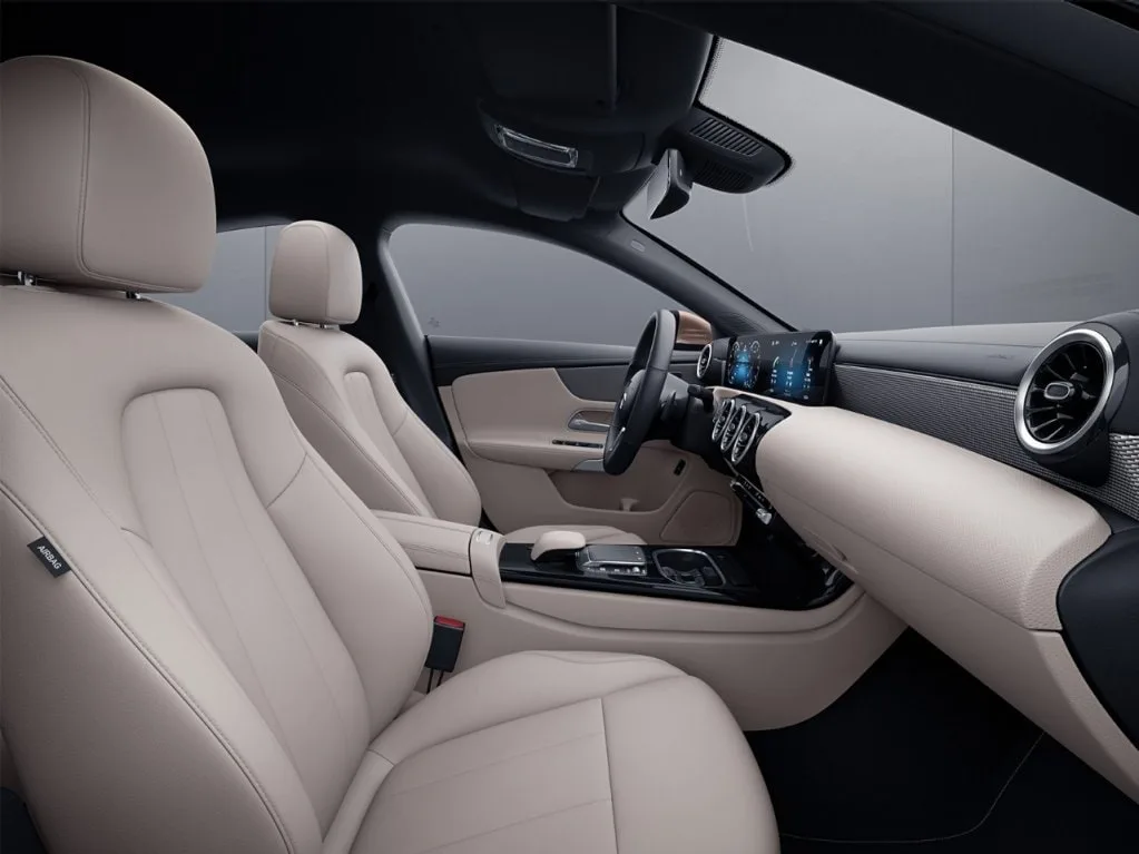 Mercedes: CLA Coupe Interieur Sitze