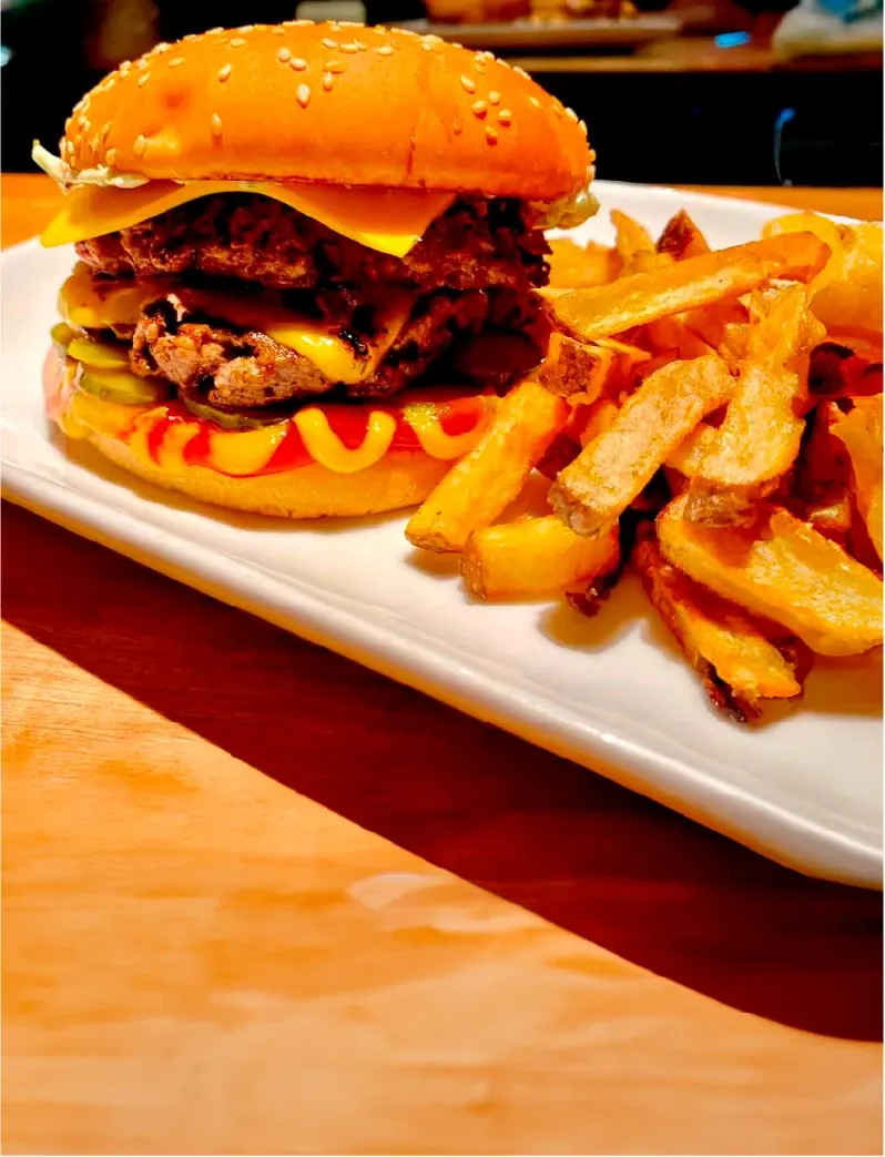 40% dcto en Restaurante Esquina Tropera Coyhaique