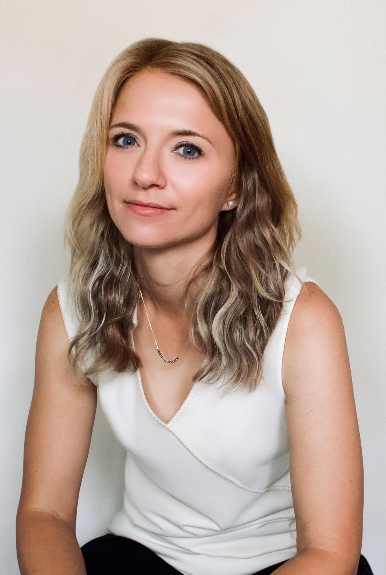 Nathalia Holt, Ph.D. Booking & Contact Info UTA Speakers