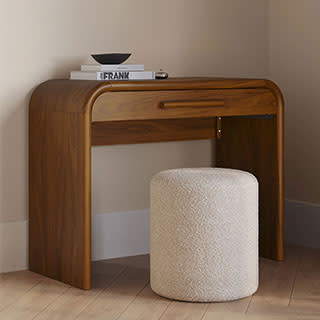 home-office-visual-nav-pills-desks-asset