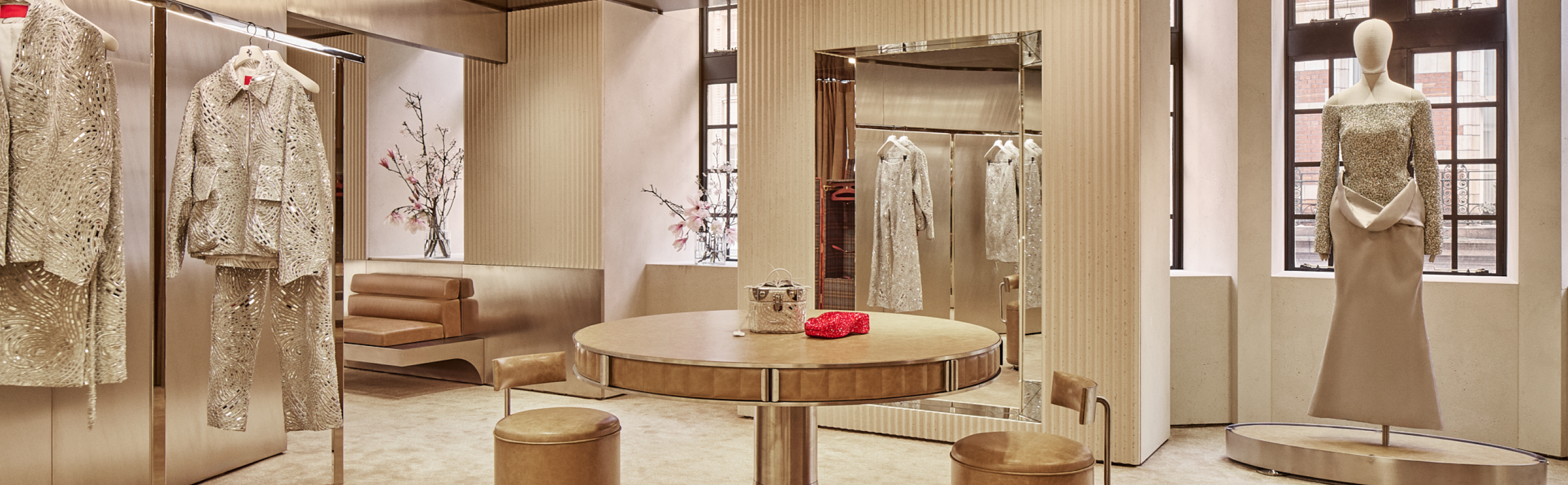 FERRARI FLAGSHIP STORE LONDON