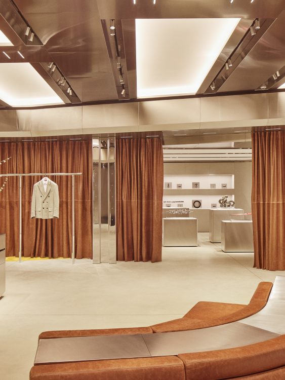 FERRARI FLAGSHIP STORE LONDON