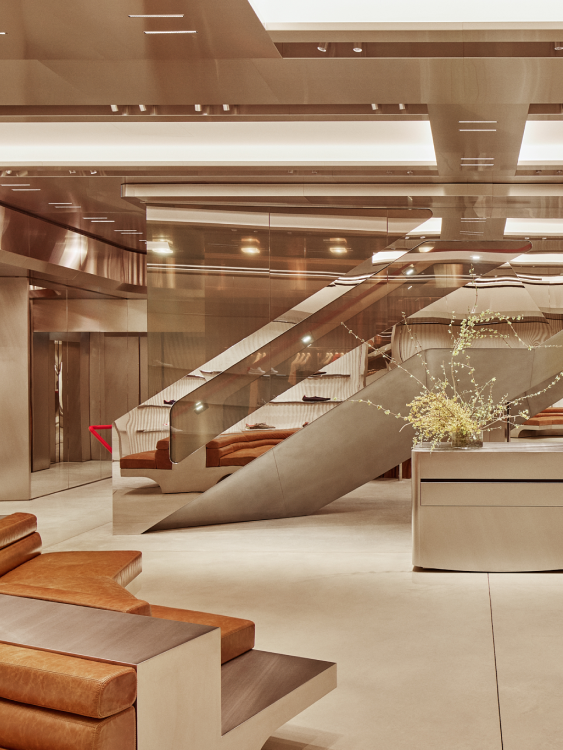 FERRARI FLAGSHIP STORE LONDON