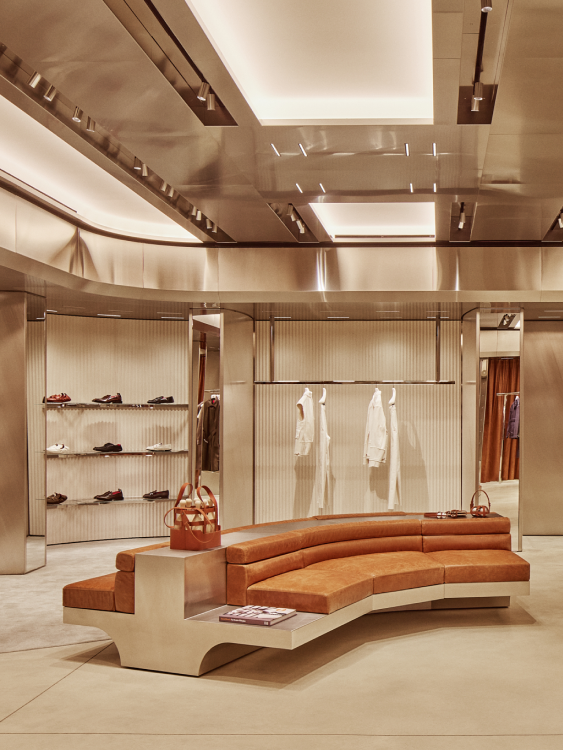 FERRARI FLAGSHIP STORE LONDON