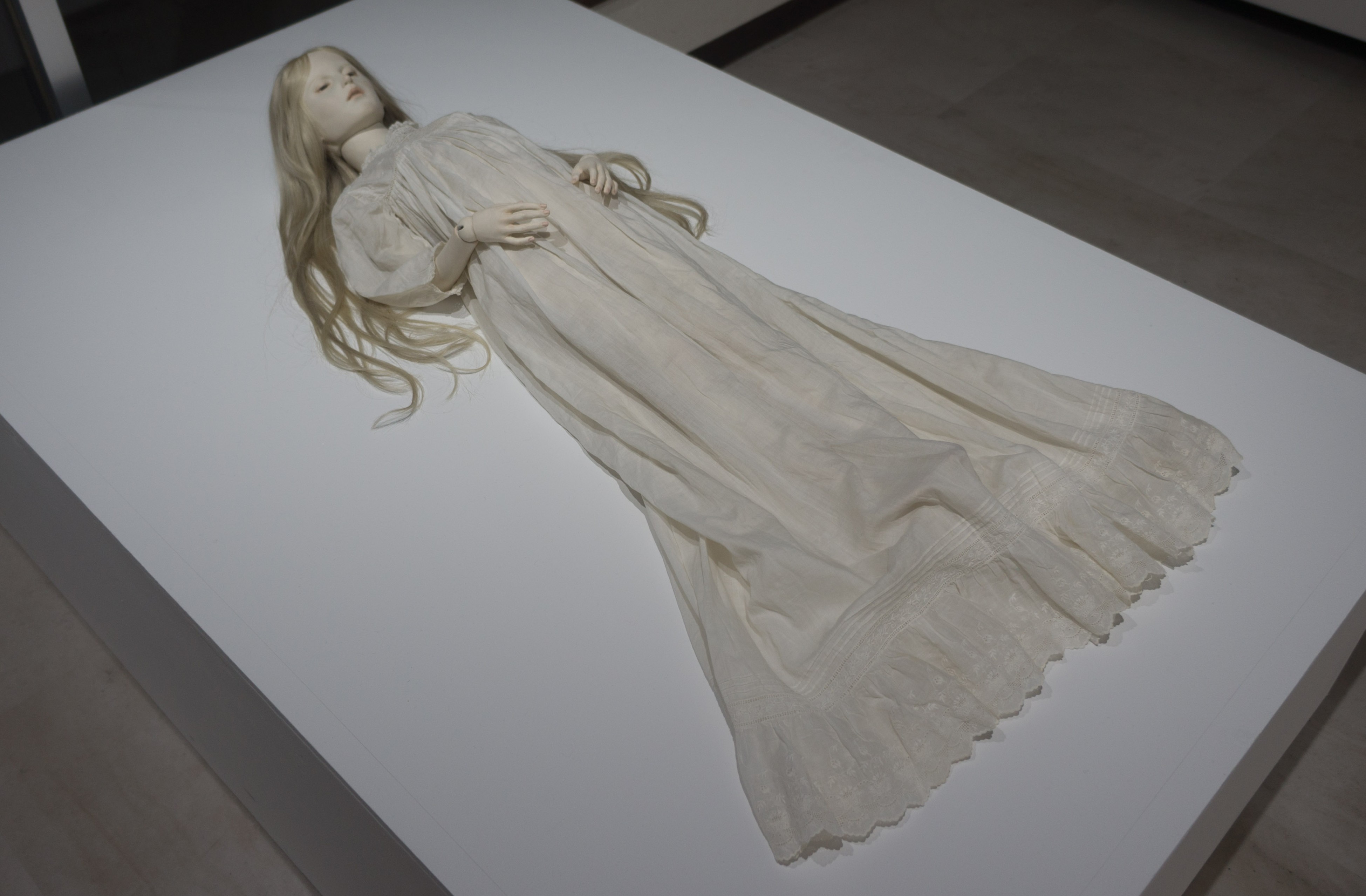 Tsuki no Mienu Yoru (Night When the Moon Cannot Be Seen) - View 1