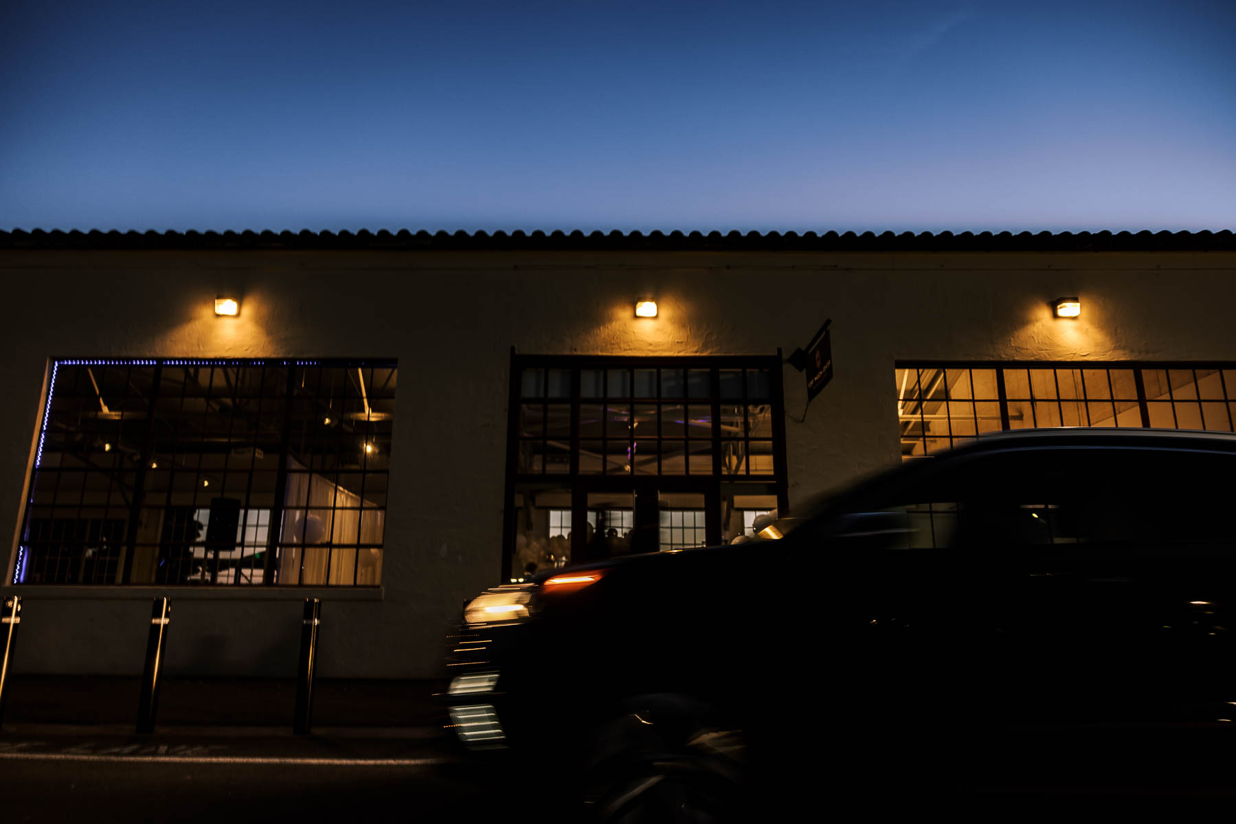 San-Francisco-Gallery-308-disco-balls-graphic-designer-wedding-157