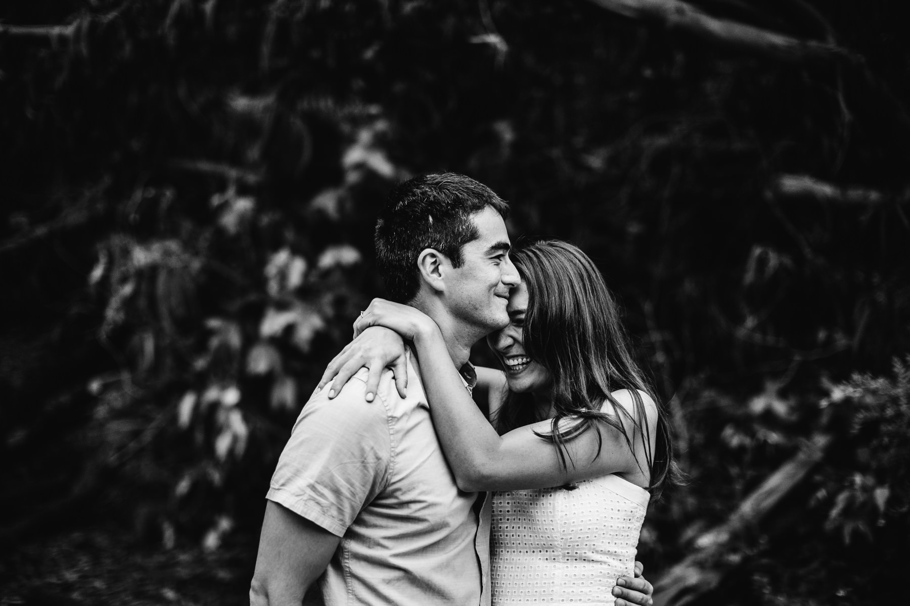 fort-funston-foggy-fun-beach-water-engagement-session-21