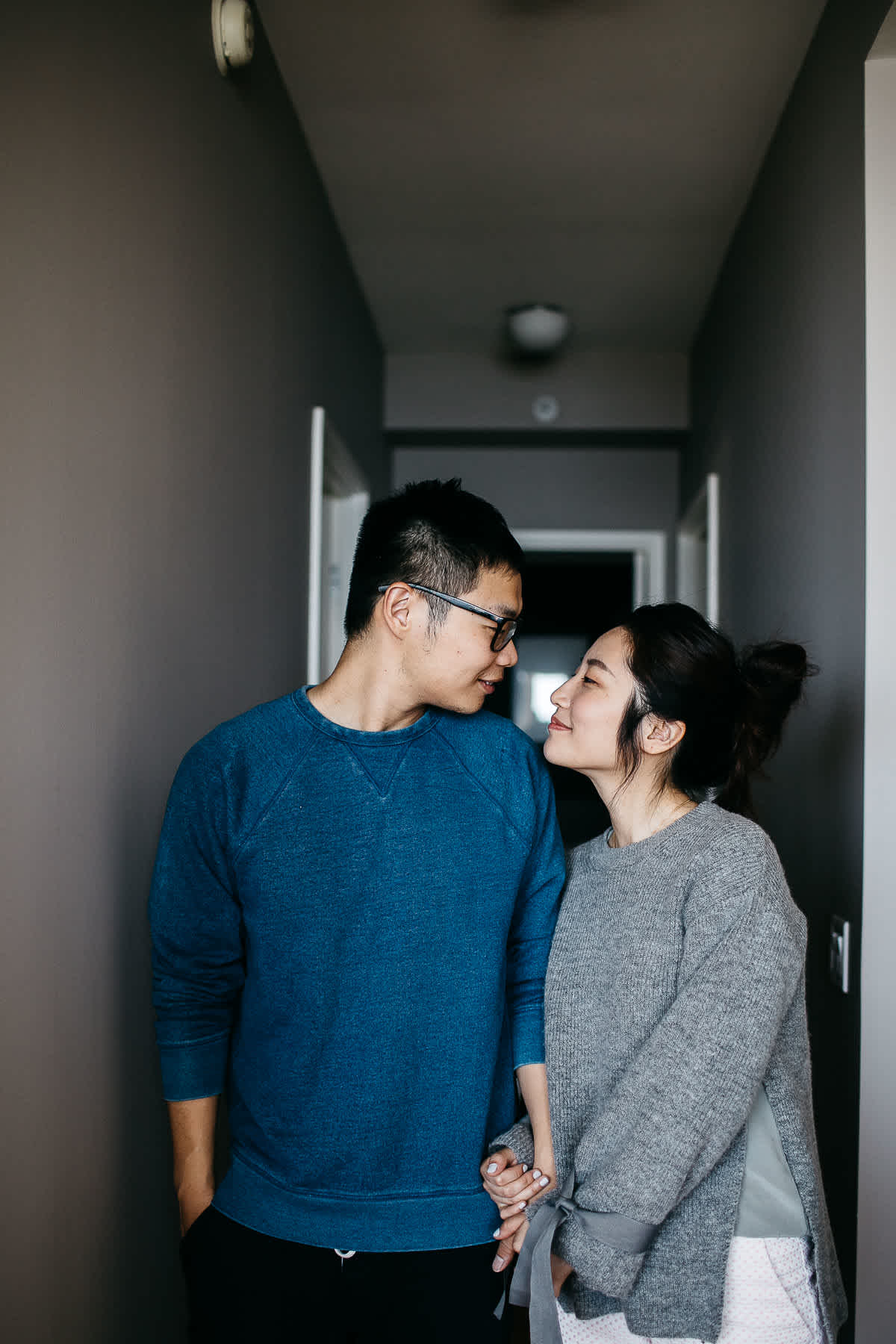 san-francisco-in-home-engagement-lifestyle-session-40