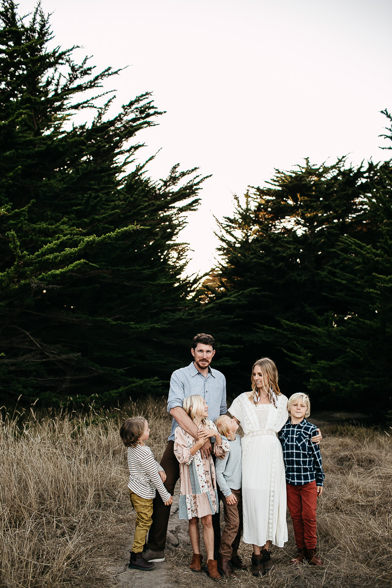 half-moon-bay-golden-cliffside-family-session-21