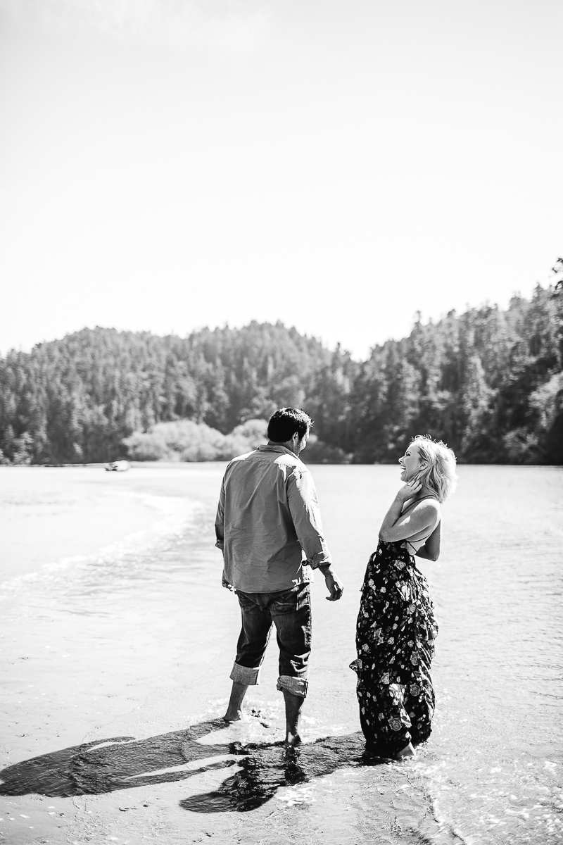 mendocino-grove-ca-glamping-waterside-anniversary-session-golden-retriever-40