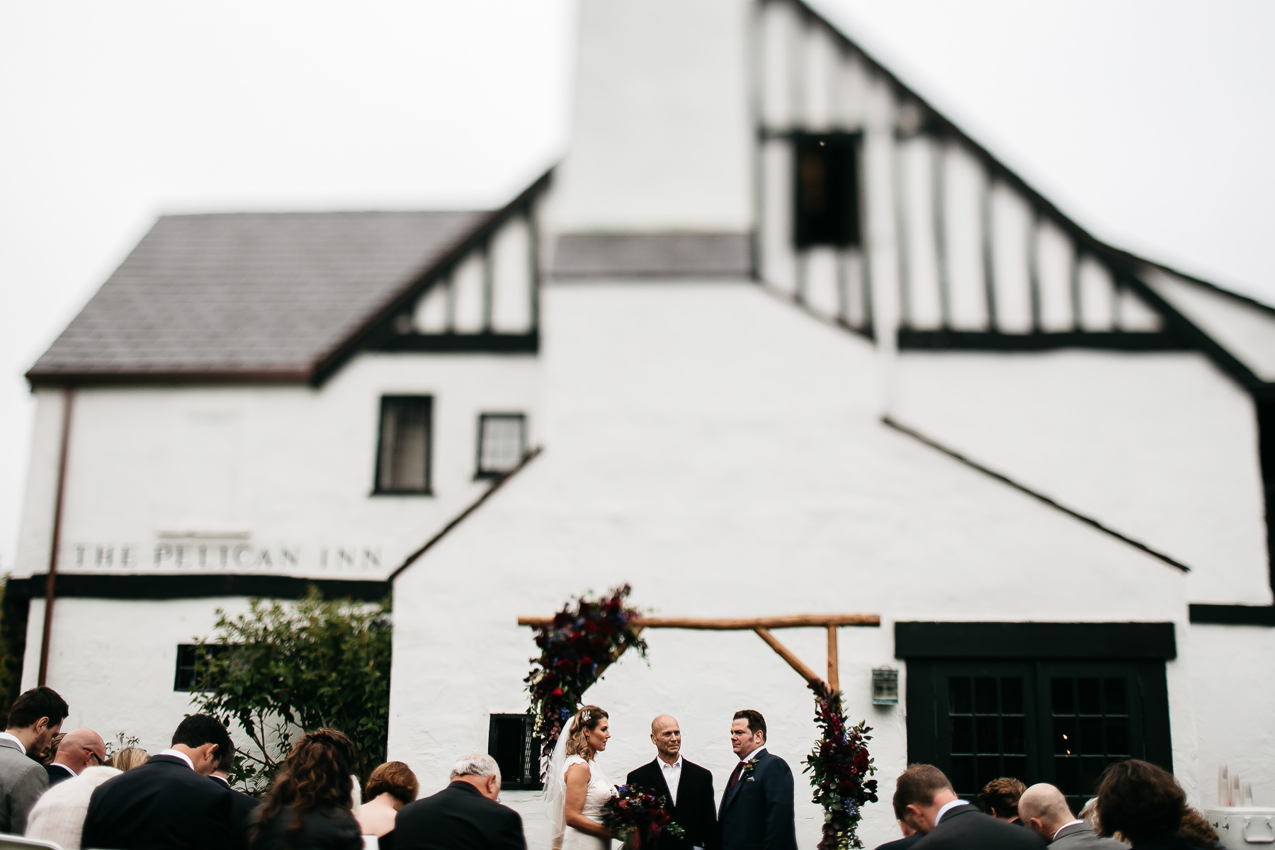 muir-beach-pelican-inn-foggy-wedding-47