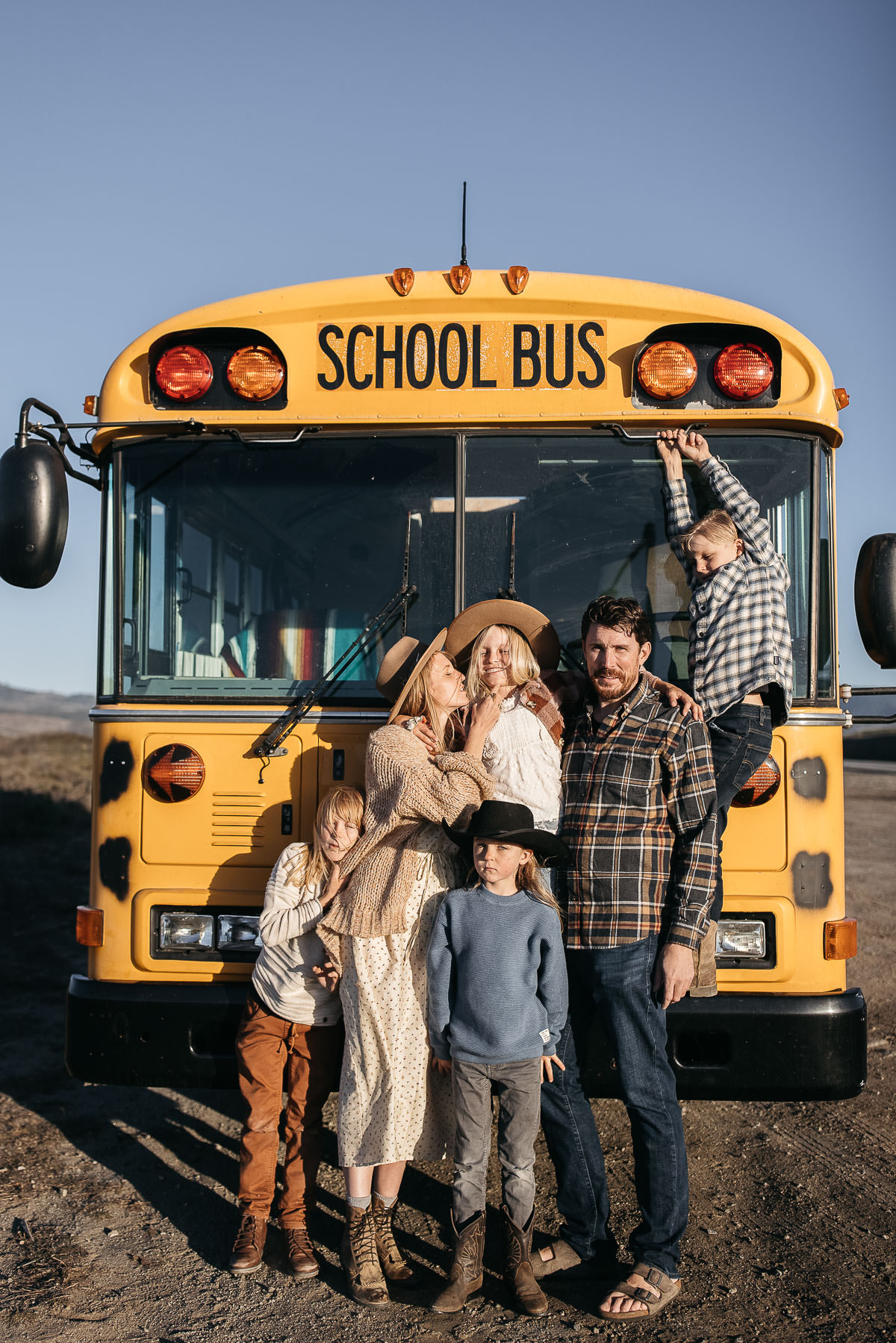 pescadero-beach-school-bus-lifestyle-sunset-family-session-14