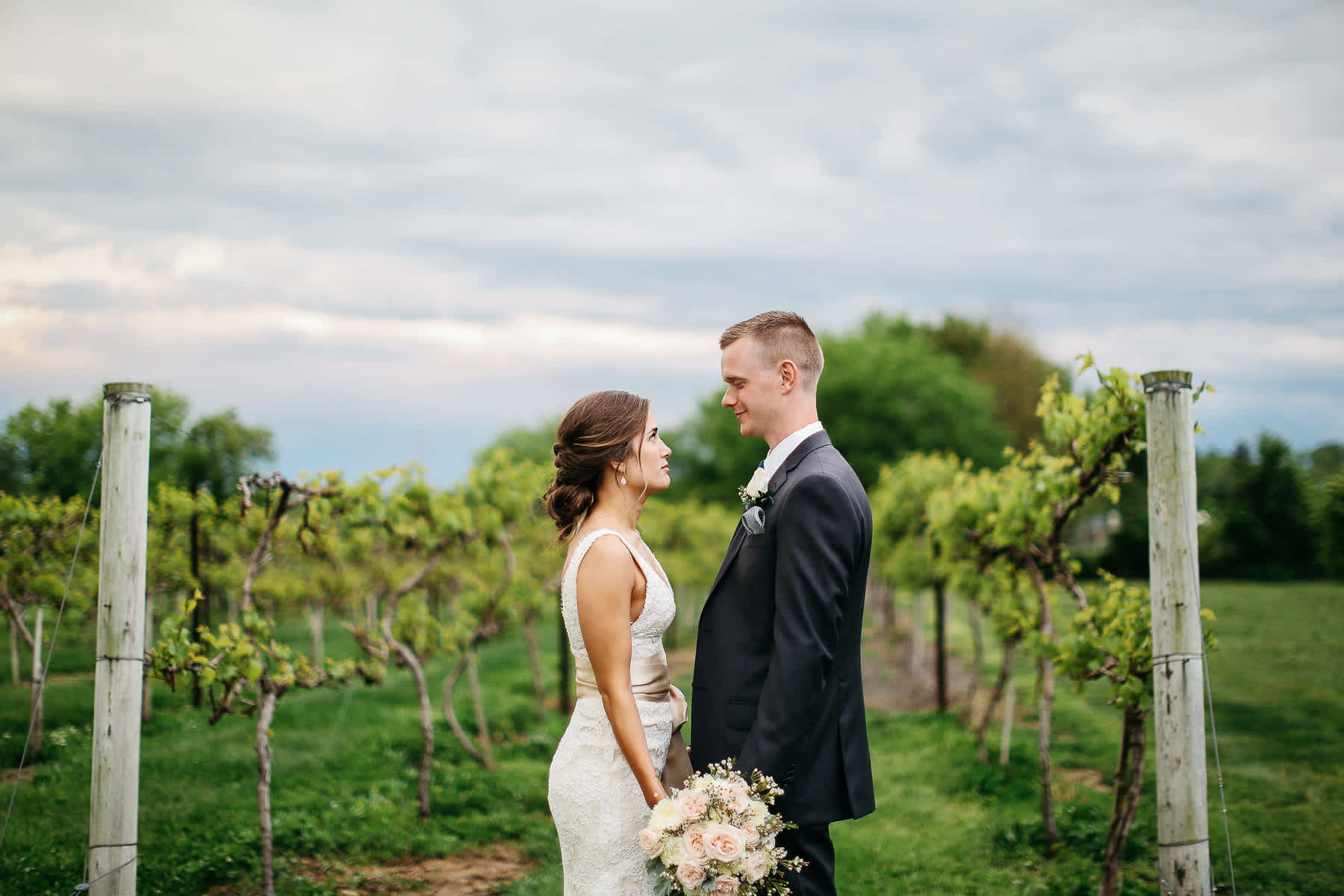 Pennsylvania-Newton-Rosebank-winery-spring-lifestyle-wedding-150