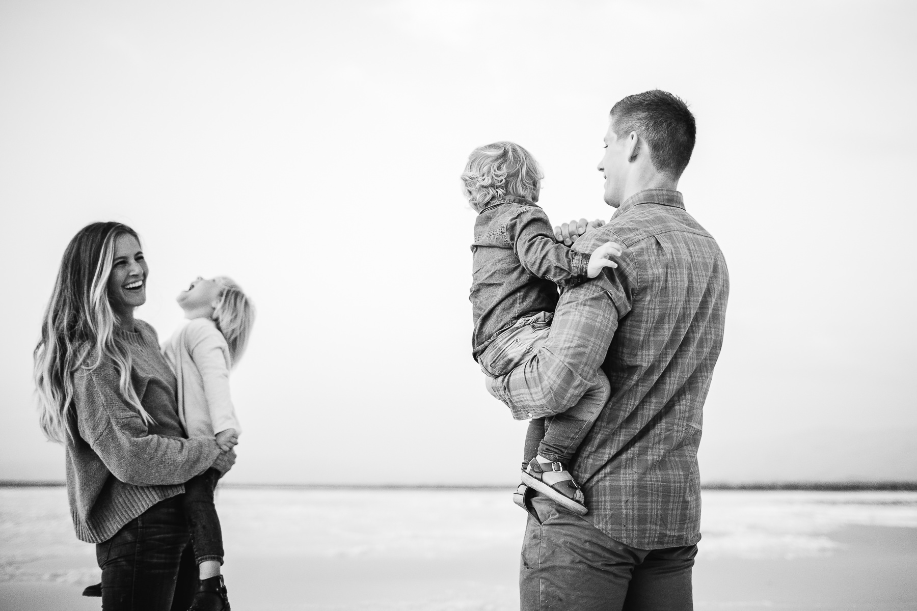 san-jose-ca-salt-flats-sunset-family-lifestyle-session-34