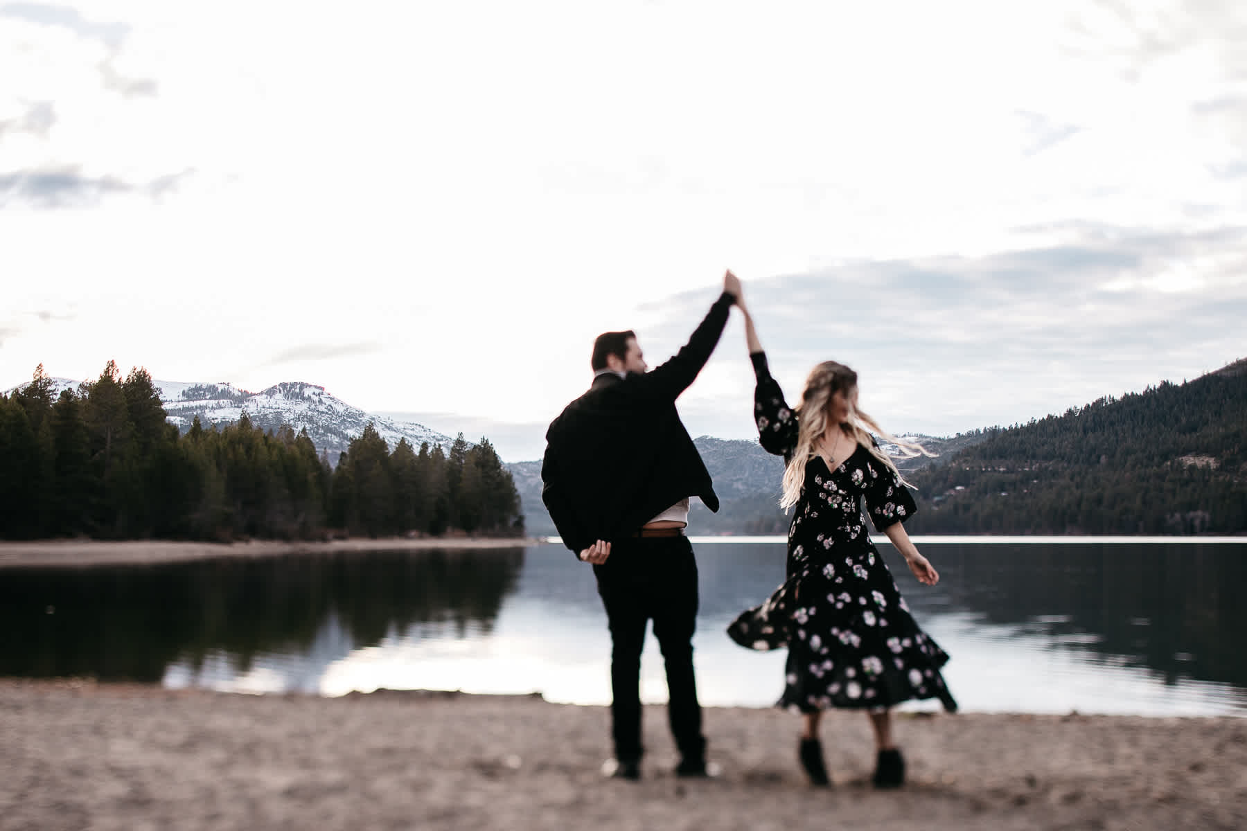 donner-lake-tahoe-national-forest-fall-engagement-session-19