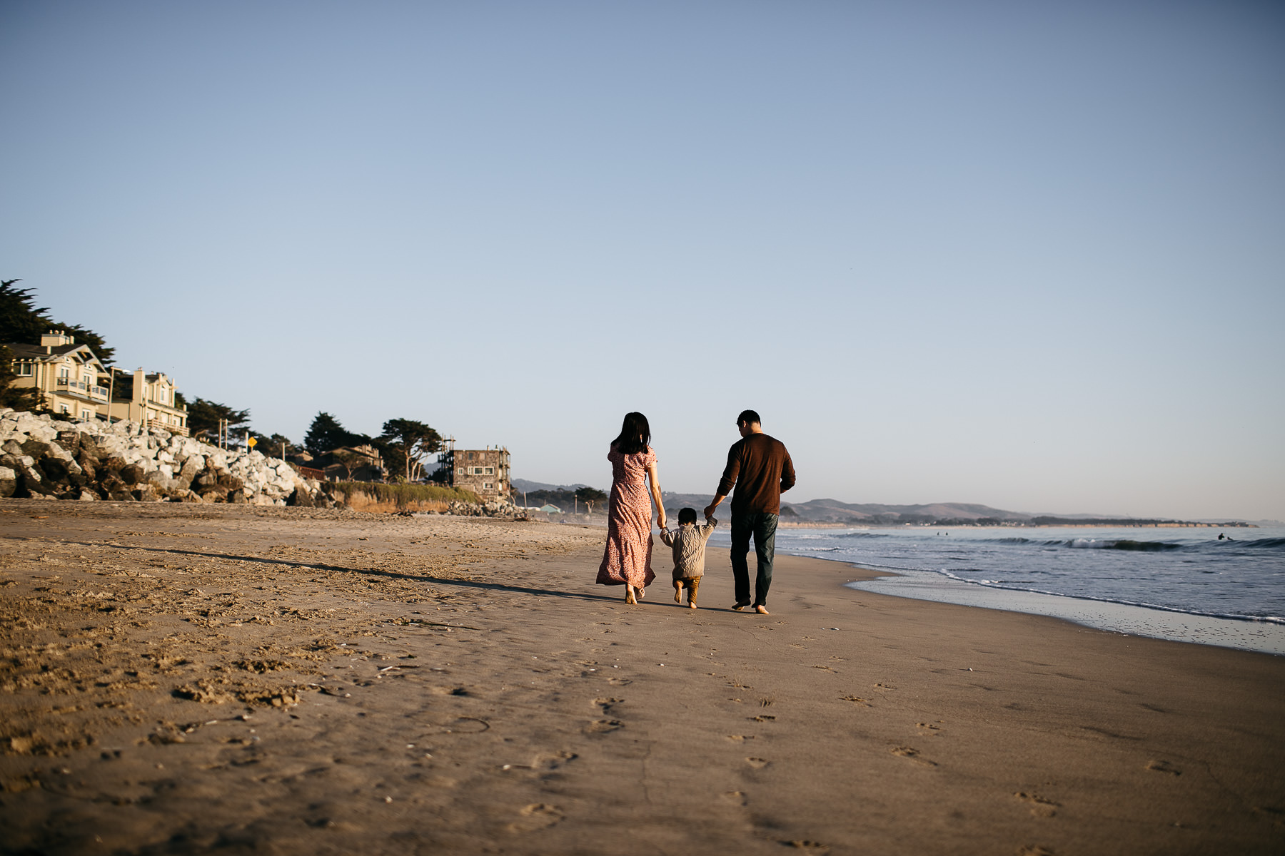 Half-moon-bay-beachy-sunset-lifestyle-family-session-22