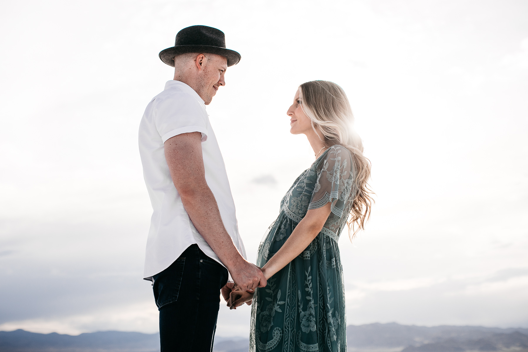 salt-lake-city-utah-salt-flats-lifestyle-maternity-session-33