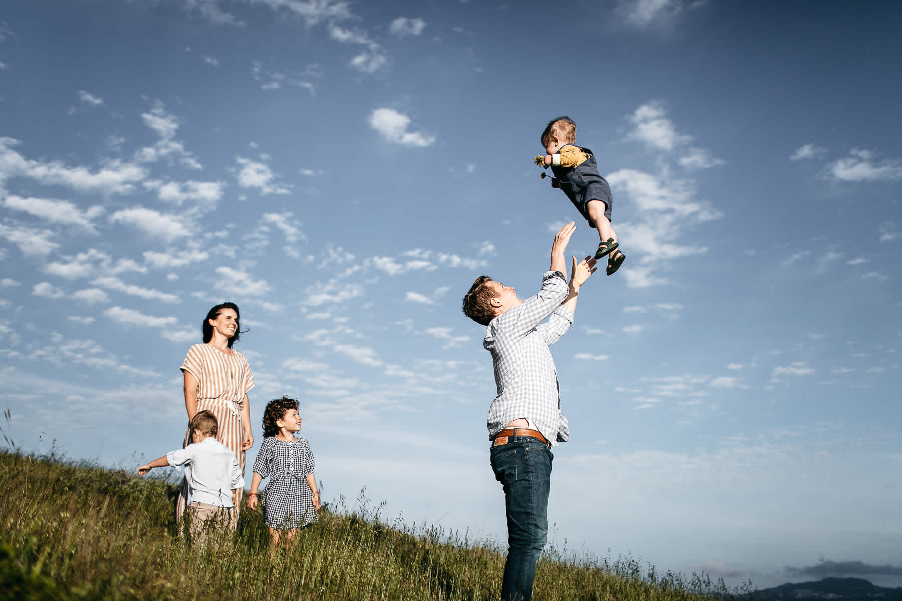 rodeo-beach-california-hills-lifestyle-family-session-19