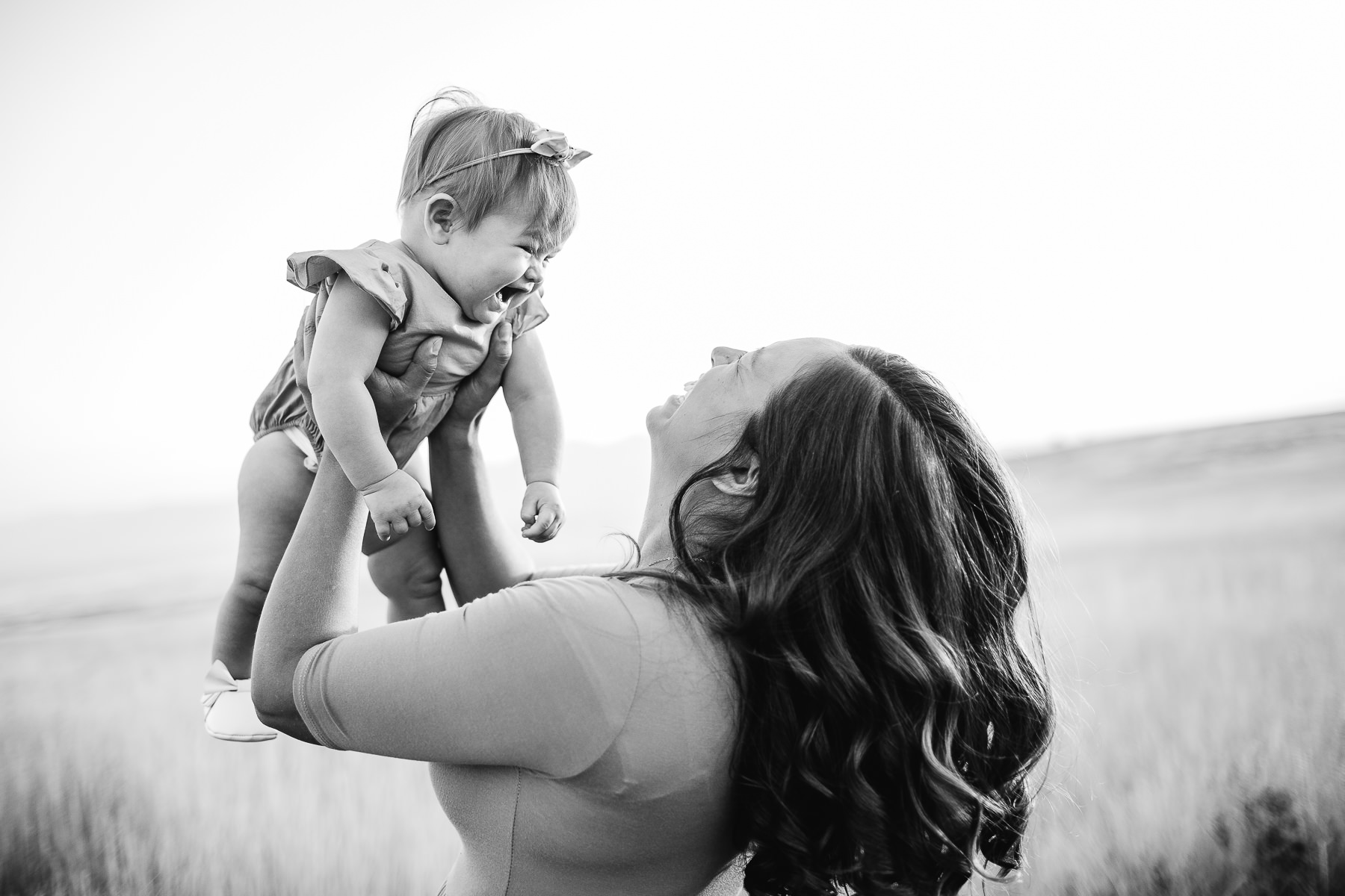 salt-lake-city-family-lifestyle-phtpographer-golden-field-38