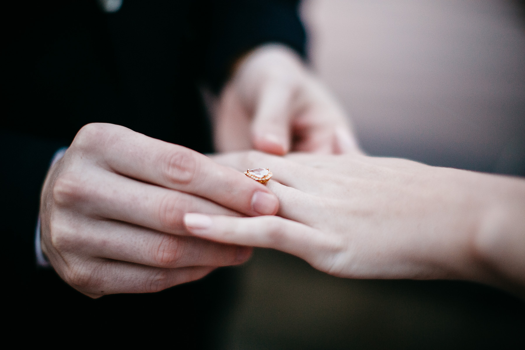 nyc-bhldn-stylized-brooklyn-bridge-elopement-83