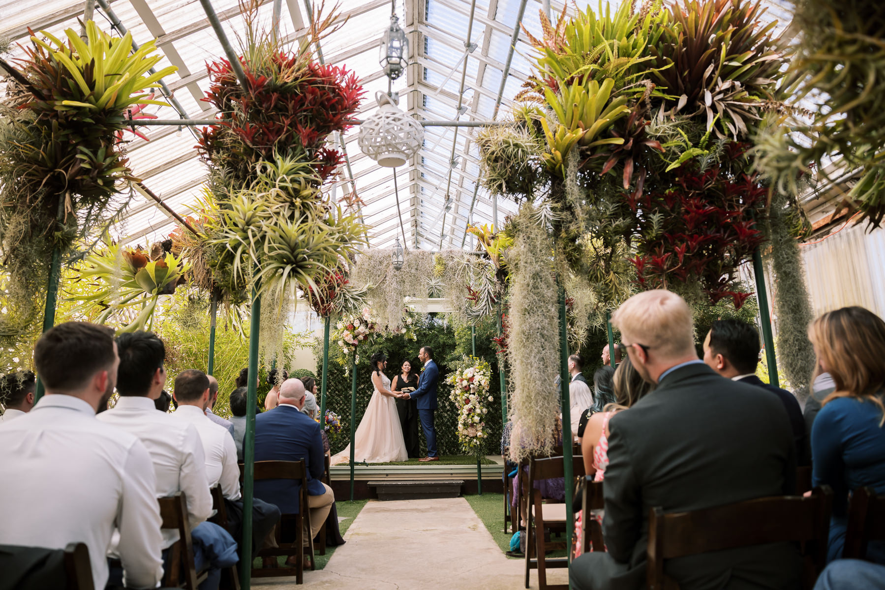 Pacifica-shelldance-orchid-gardens-summer-wedding-78