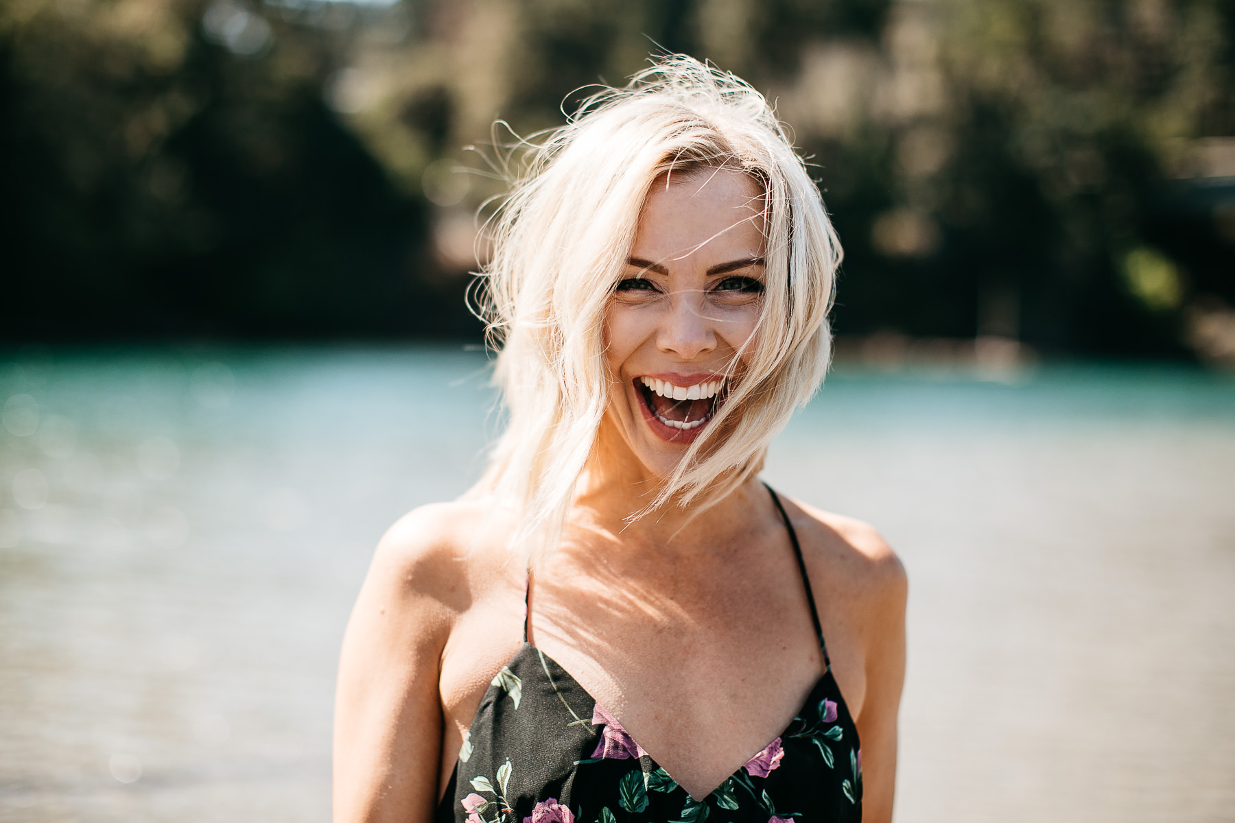 mendocino-grove-ca-glamping-waterside-anniversary-session-golden-retriever-47