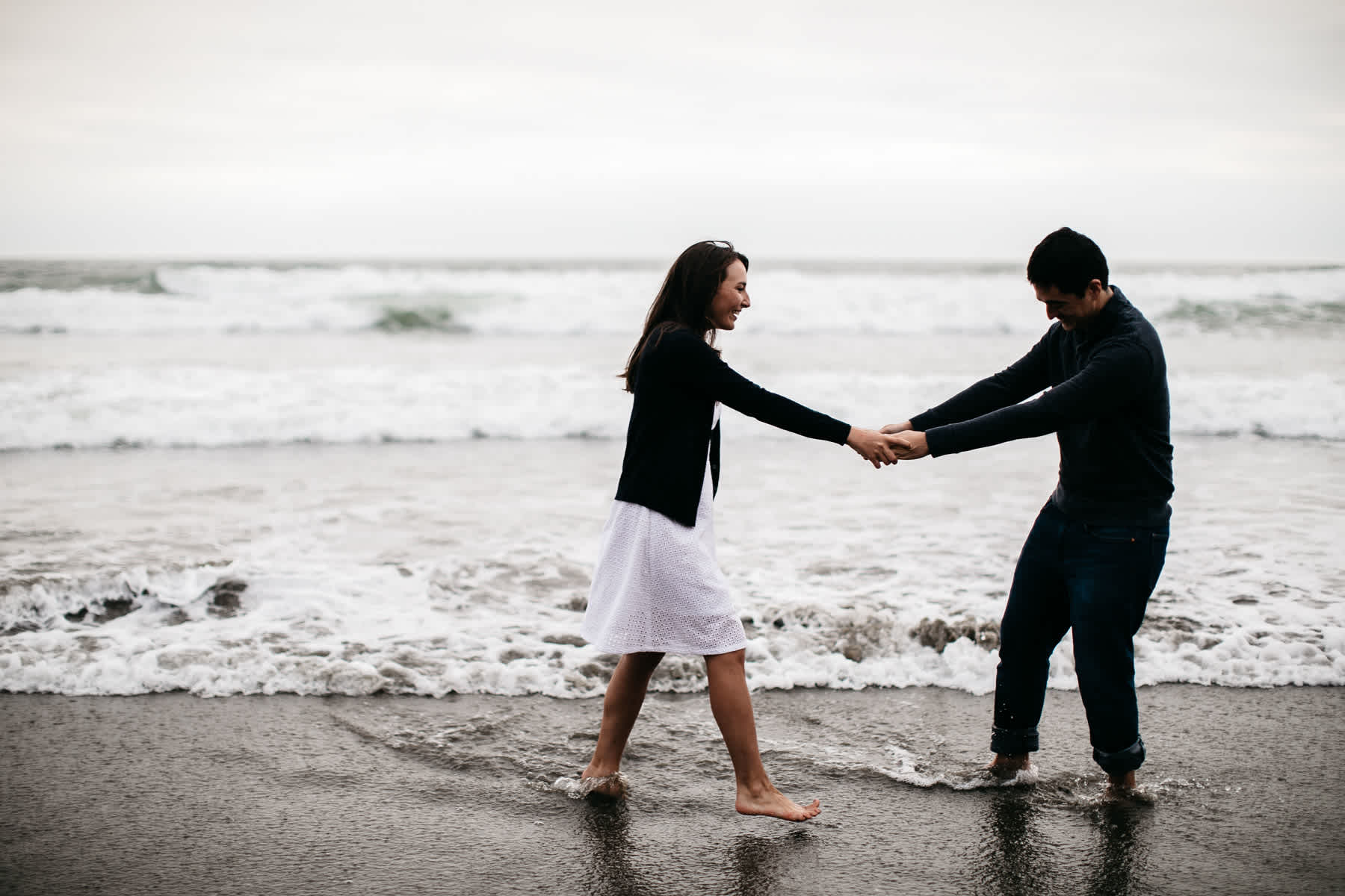 fort-funston-foggy-fun-beach-water-engagement-session-49