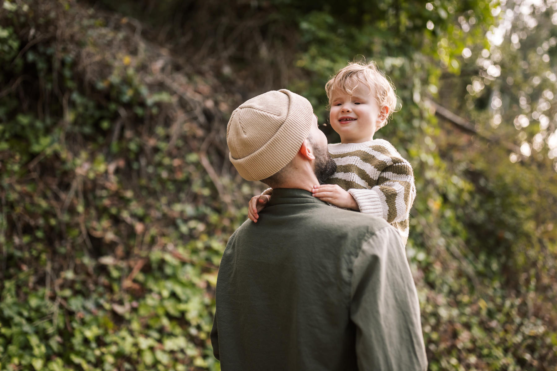 pacifica-eucalyptus-fall-family-lifestyle-session-54