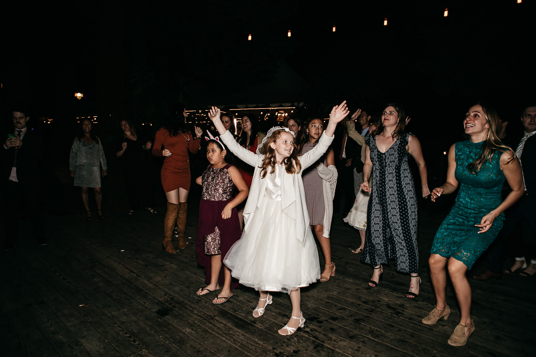 bodega-bay-secret-garden-gloomy-fall-wedding-161