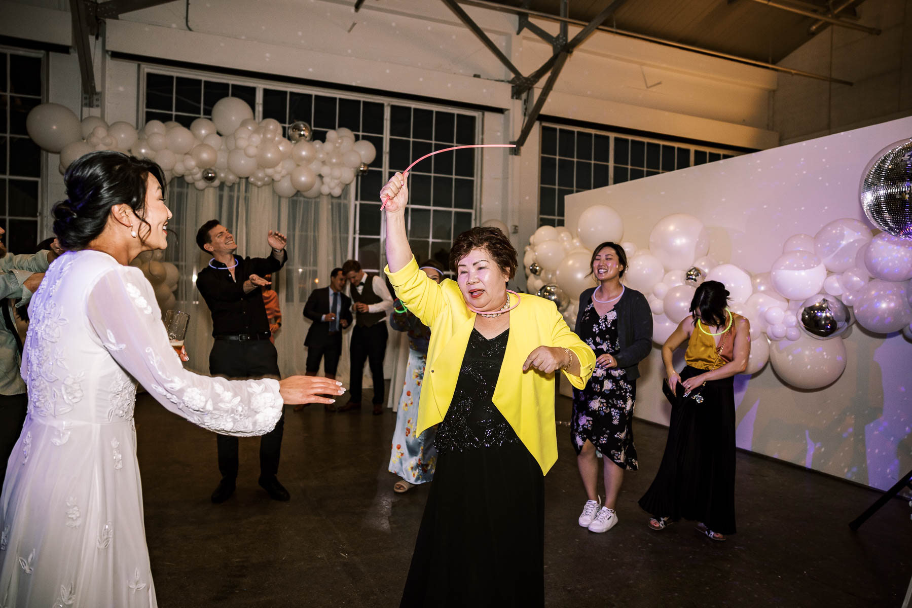 San-Francisco-Gallery-308-disco-balls-graphic-designer-wedding-164