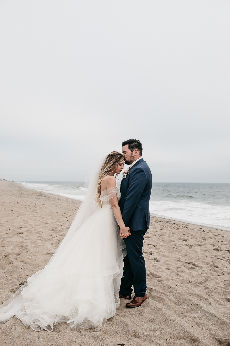malibu-gloomy-summer-romantic-wedding-63