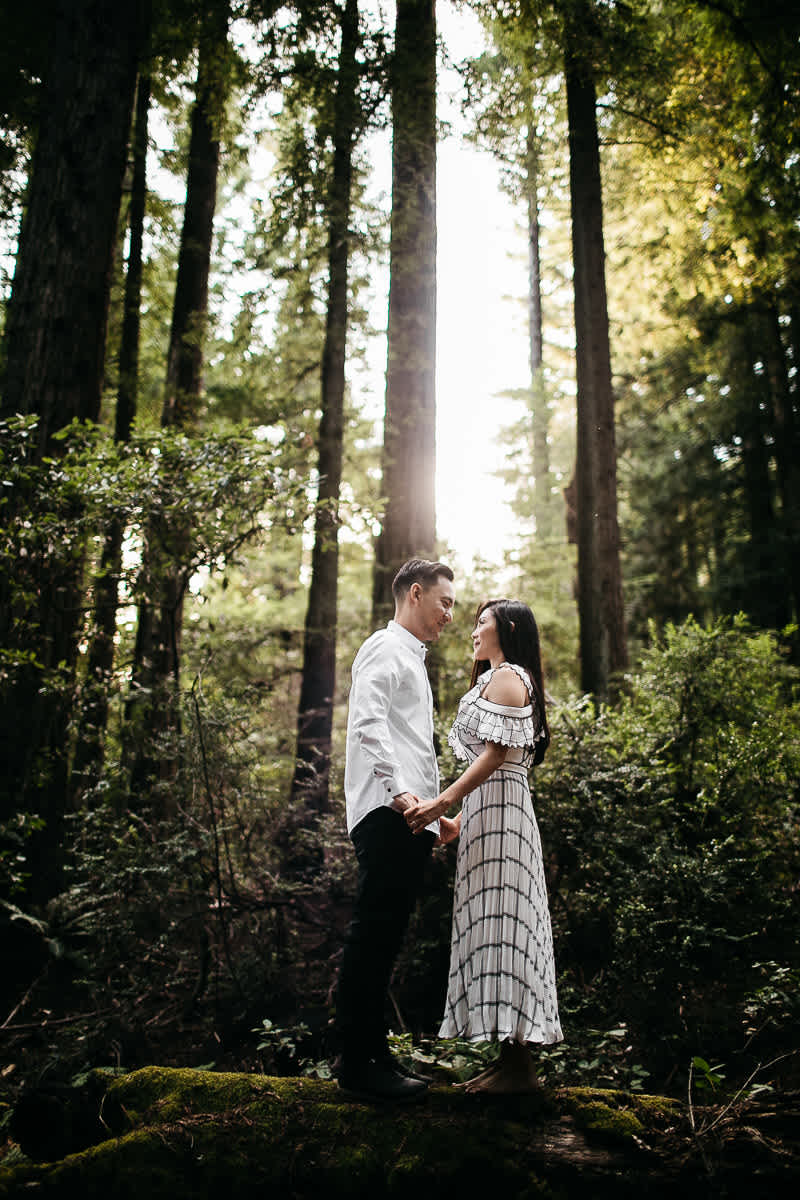 stinson-beach-muir-woods-sf-fun-quirky-engagement-session-7