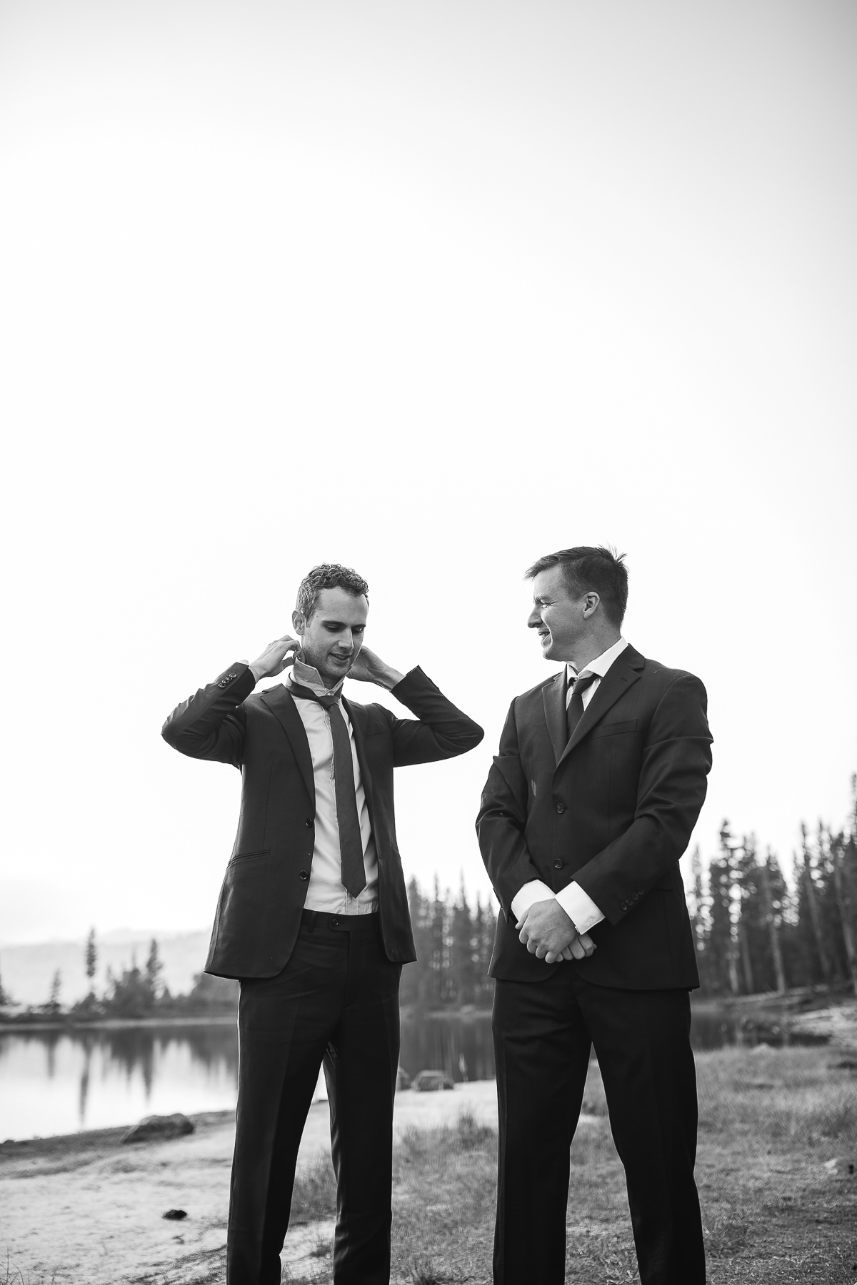 yosemite-cathedral-lake-hiking-sunset-elopement-49