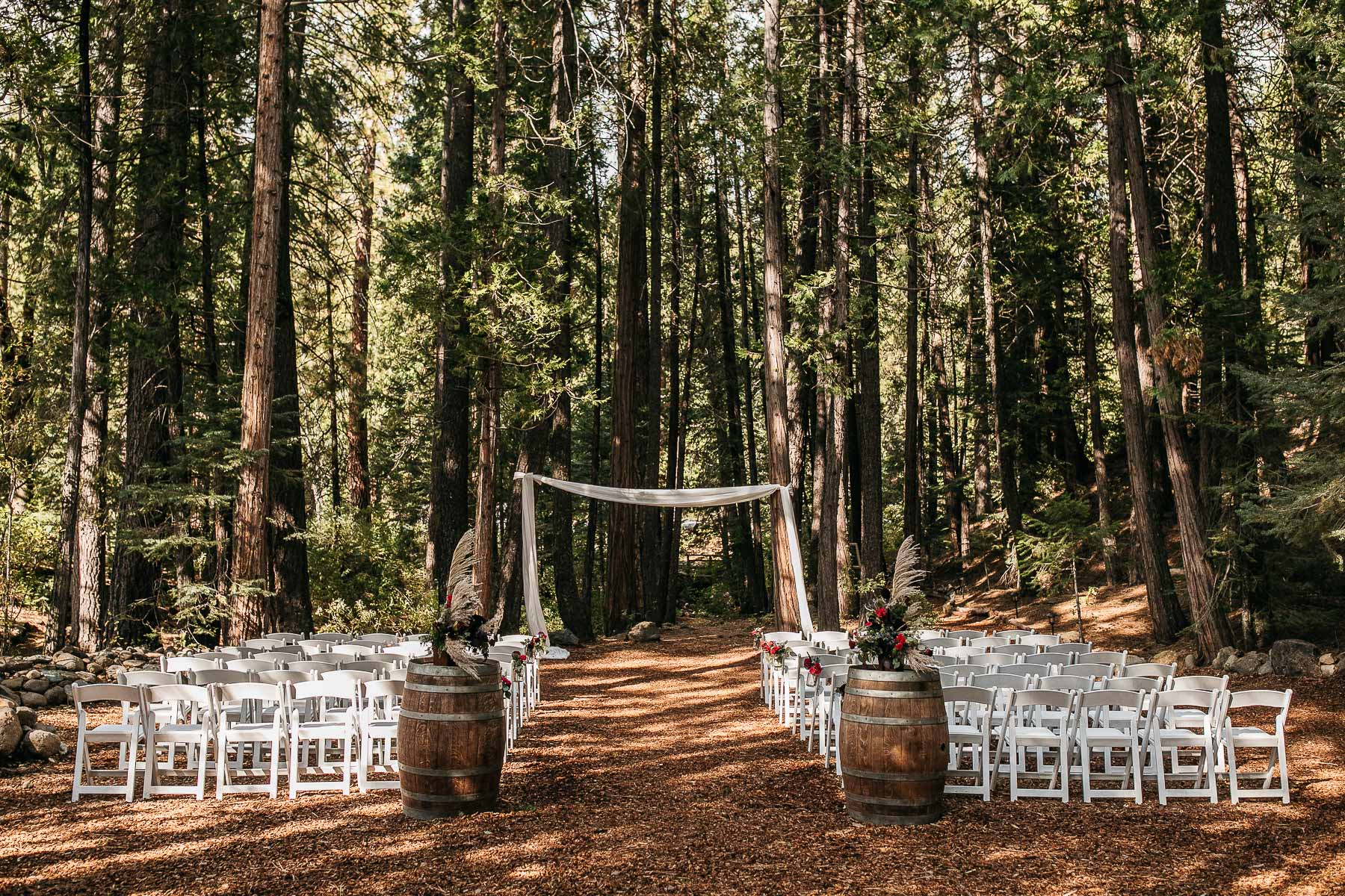 twenty-mile-house-fall-rainy-wedding-23