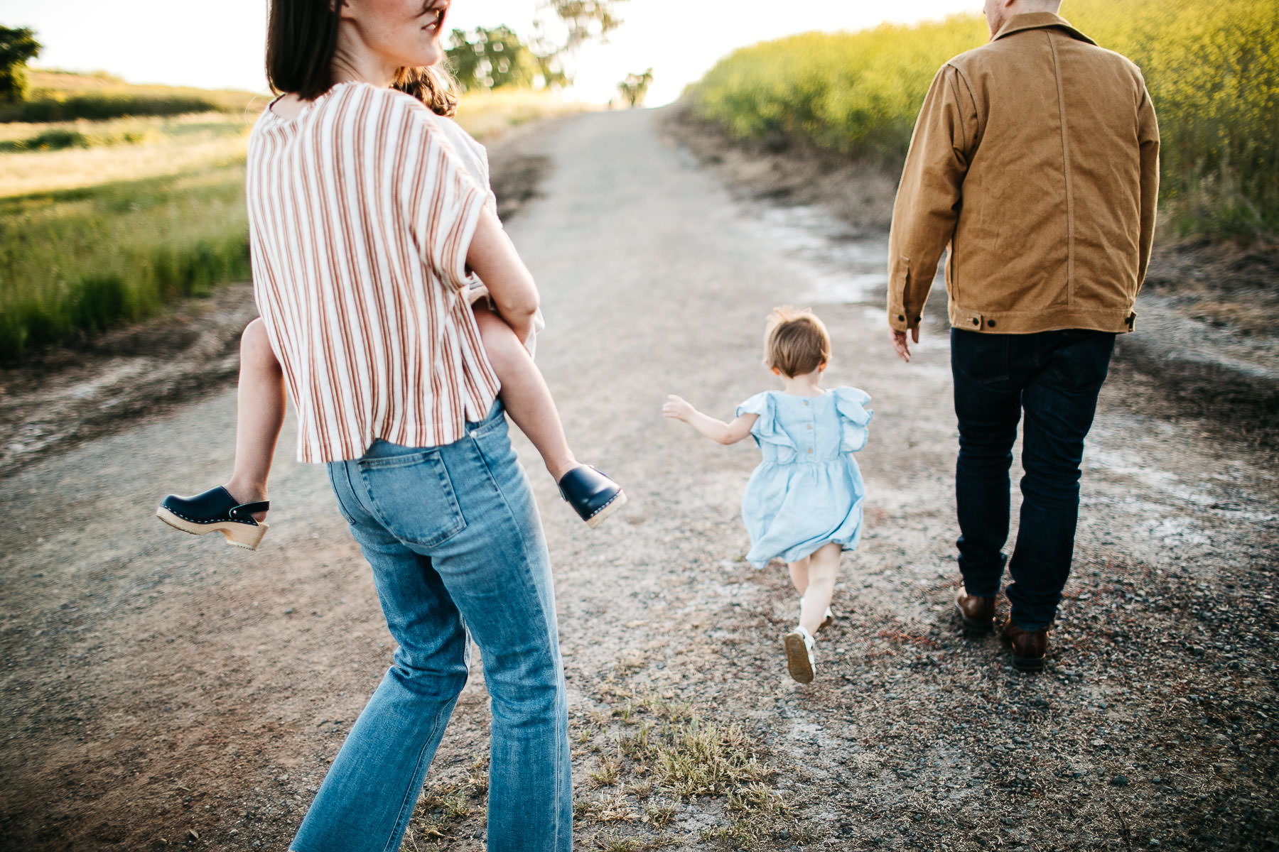 lime-ridge-concord-mustard-flower-vintage-car-lifestyle-family-session-20