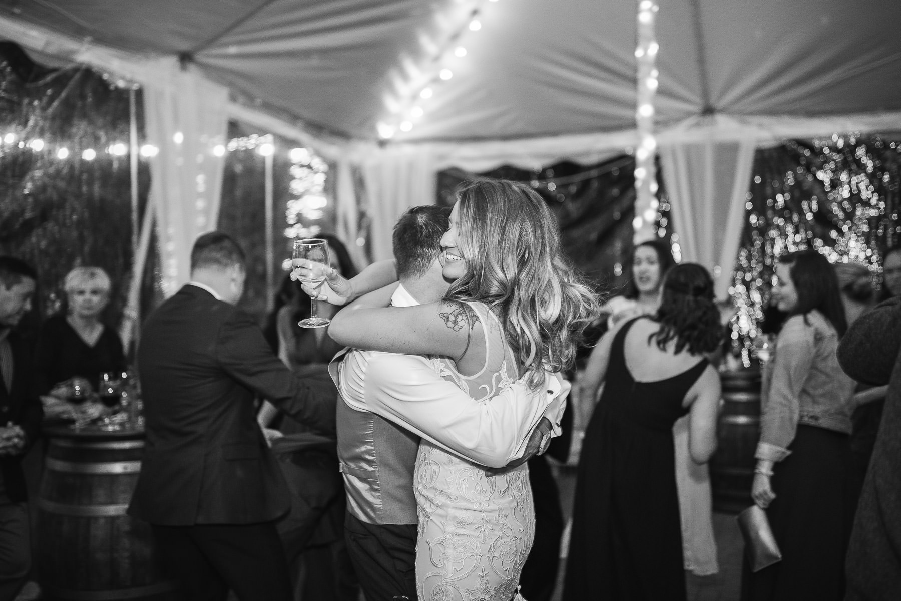 twenty-mile-house-fall-rainy-wedding-114