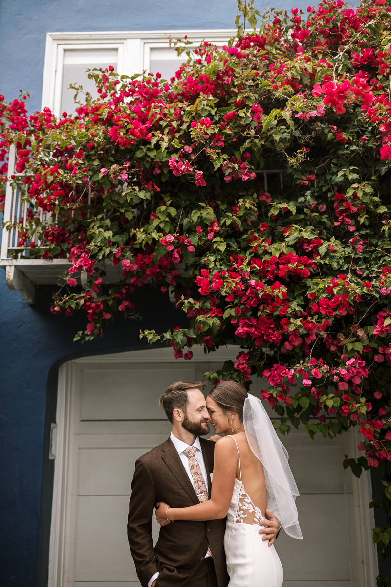 san-francisco-presidio-urban-wedding-trolley-ride-55