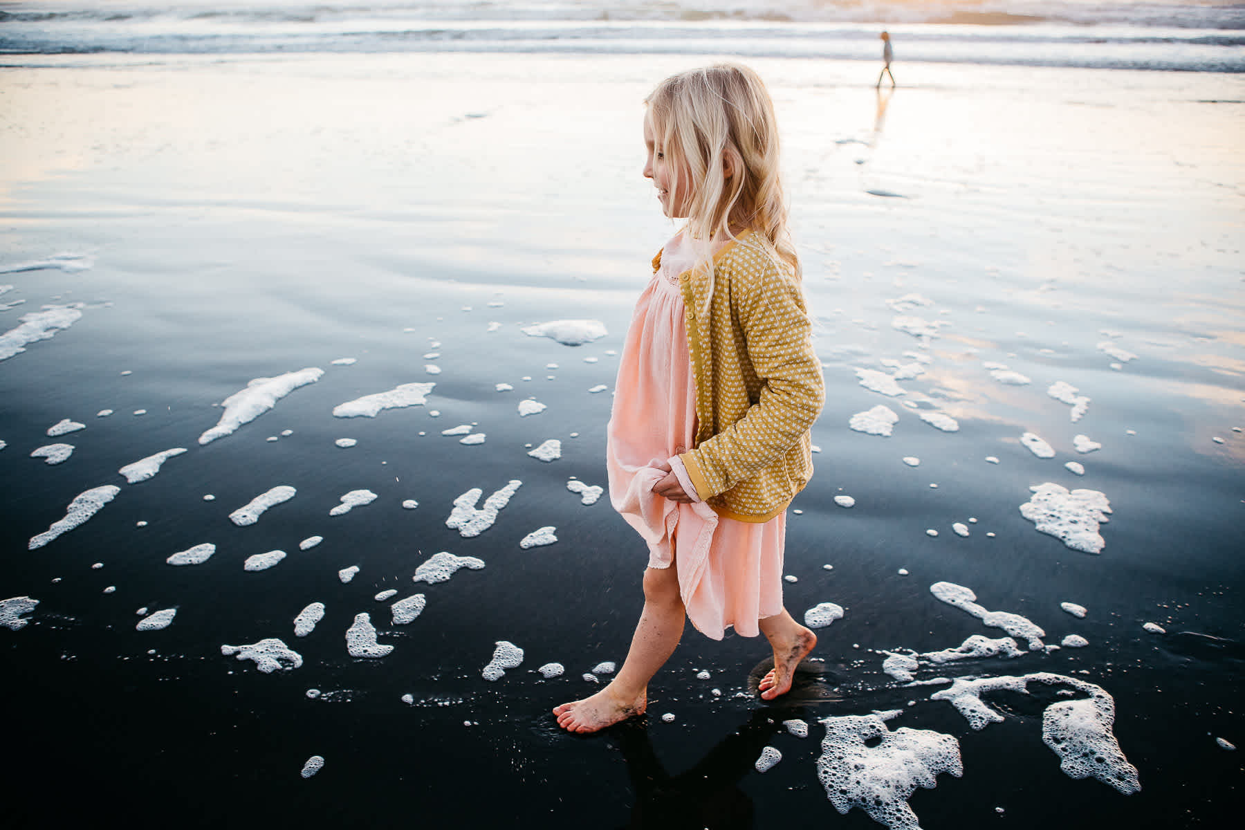 daughter-walking-sunset-ocean-beach-sf