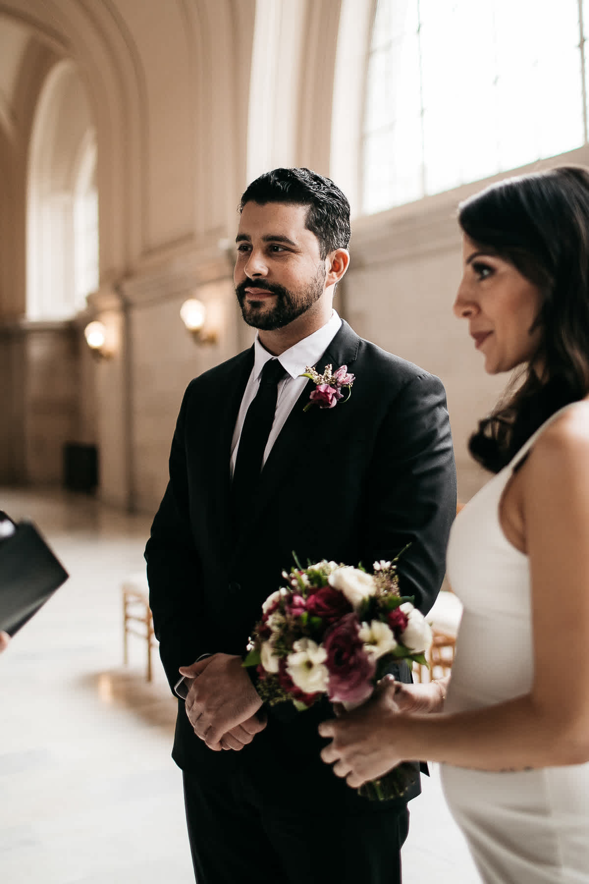 san-francisco-city-hall-gloomy-elopement-simple-wedding-14