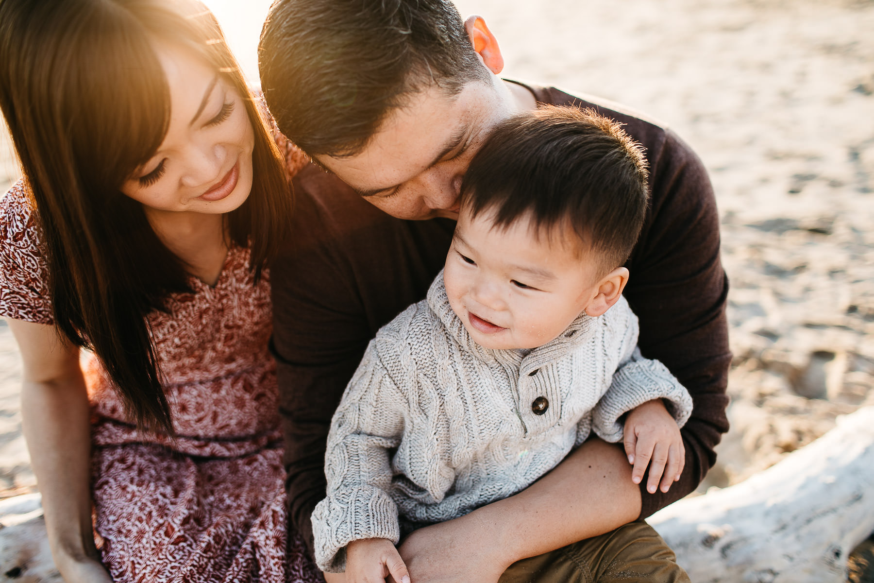 Half-moon-bay-beachy-sunset-lifestyle-family-session-26